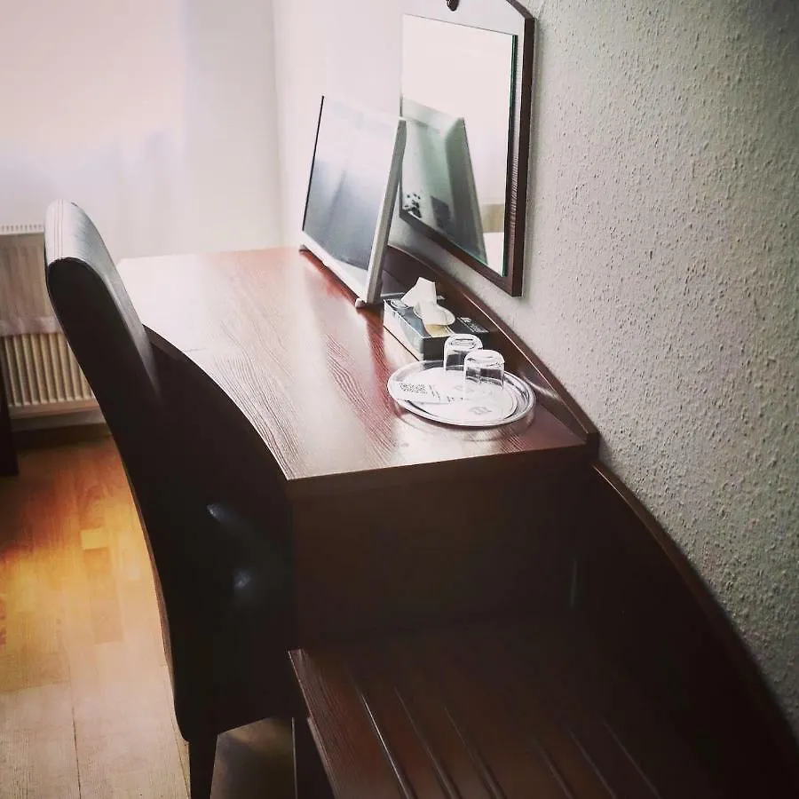 Hotel Aurelia Frankfurt am Main 2*,